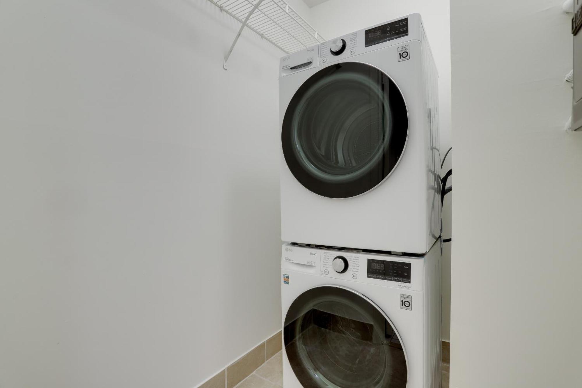 Sensational Condominium @Crystal City アーリントン エクステリア 写真