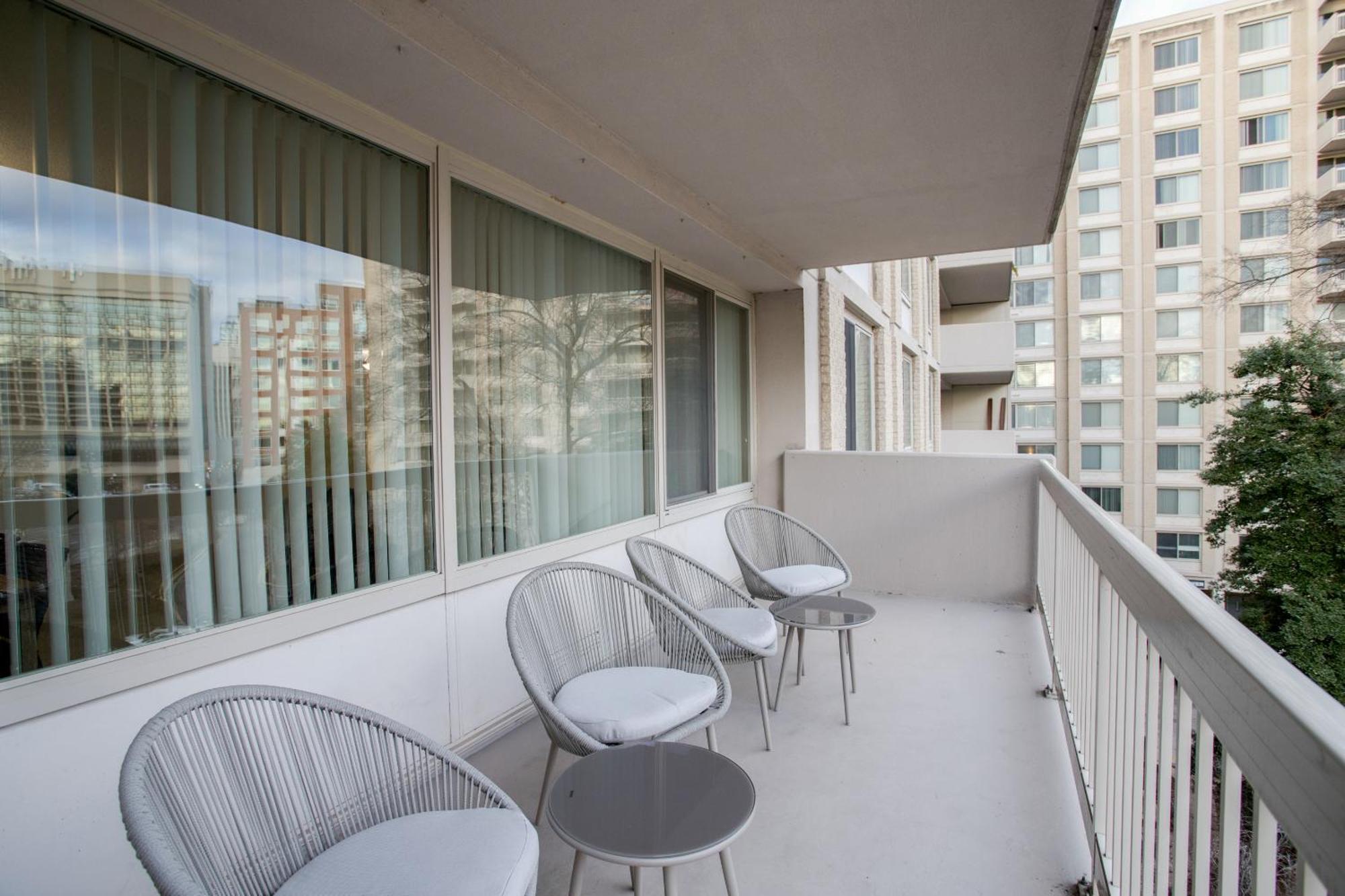 Sensational Condominium @Crystal City アーリントン エクステリア 写真
