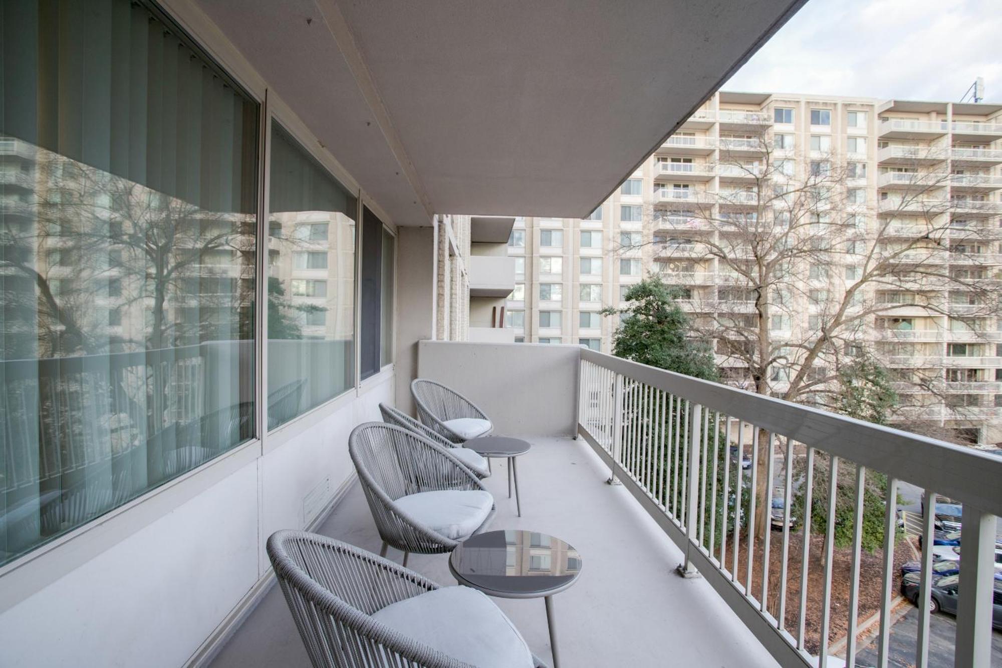 Sensational Condominium @Crystal City アーリントン エクステリア 写真